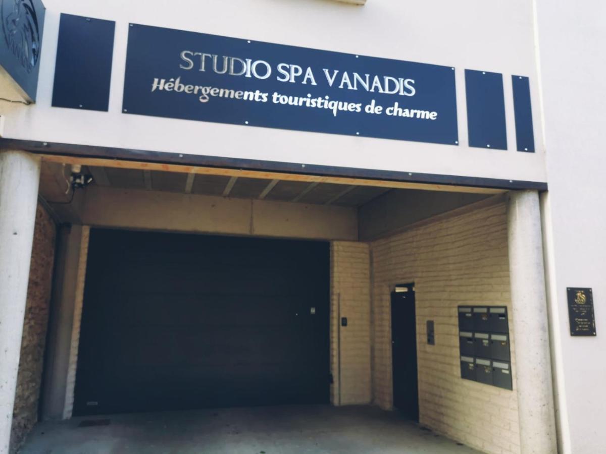 Vanadis, Suites D'Exceptions & Spa - Le Balneo 厄尔河畔帕西 外观 照片